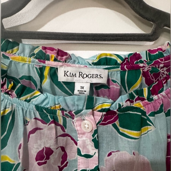 KM ROGERS Preppy Floral Blouse - Picture 2 of 9